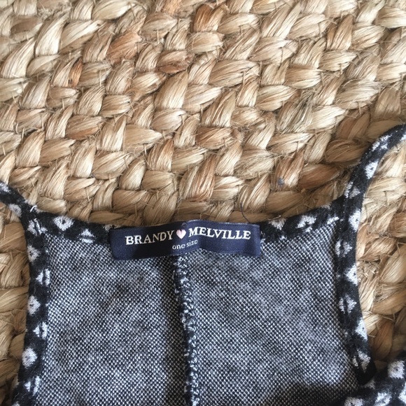 Brandy Melville Crop Top - Picture 5 of 6